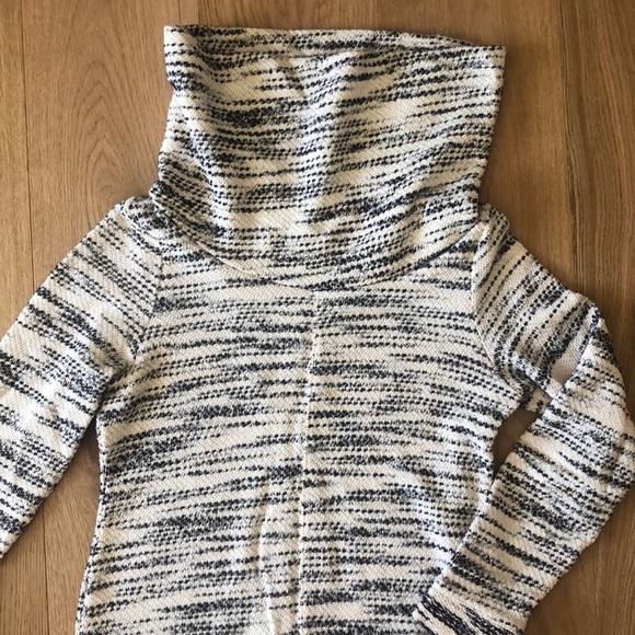 Lou & Grey Tunic - Picture 6 of 6